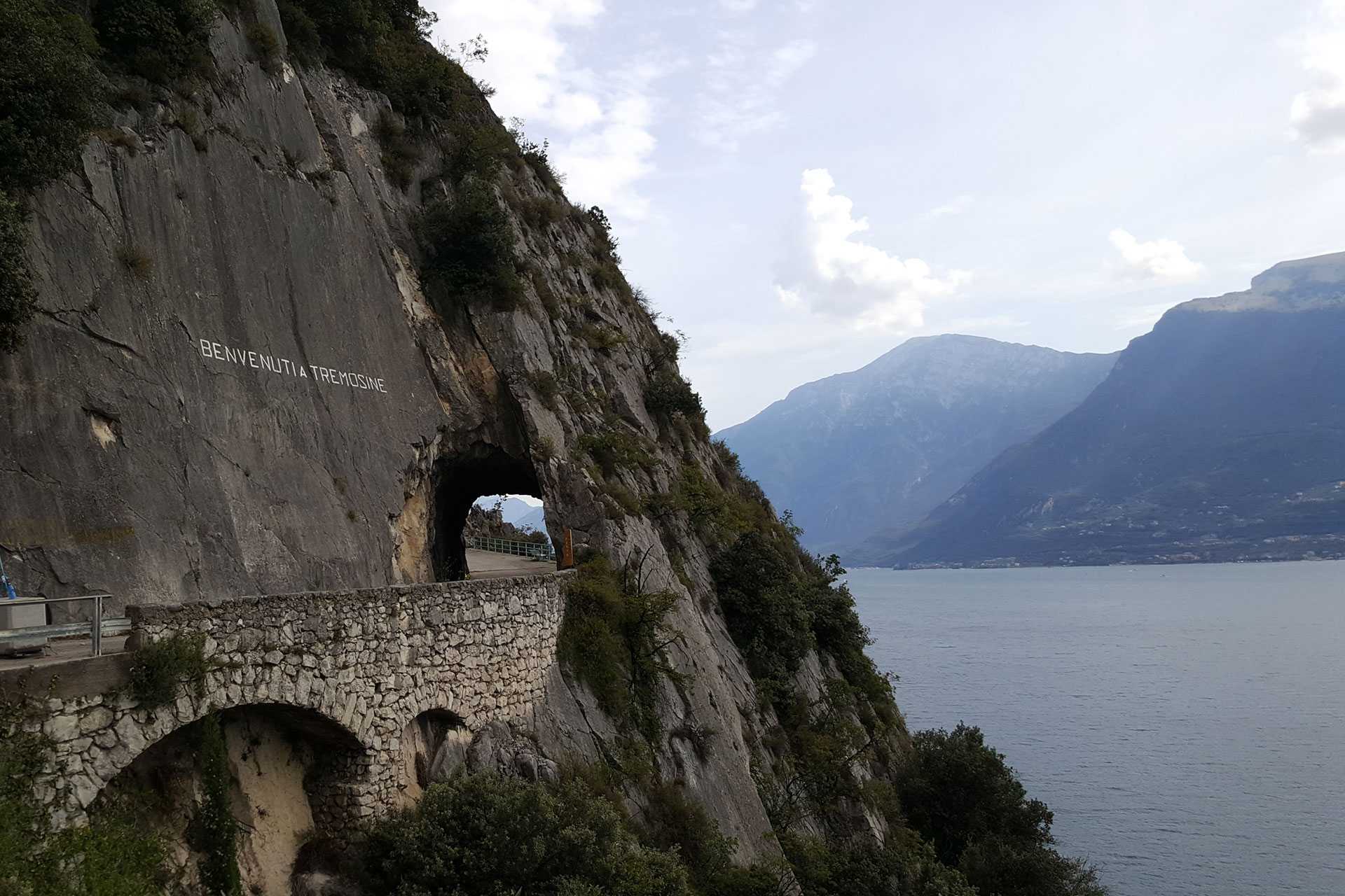 la strada della forra in bicicletta
